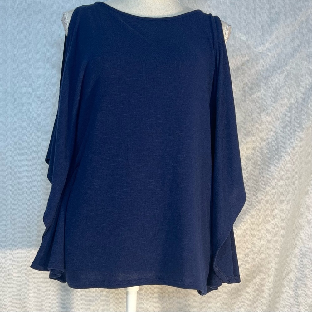 White House Black Market Cold Shoulder Navy Blue Knit Top Batman Sleeves 4👍